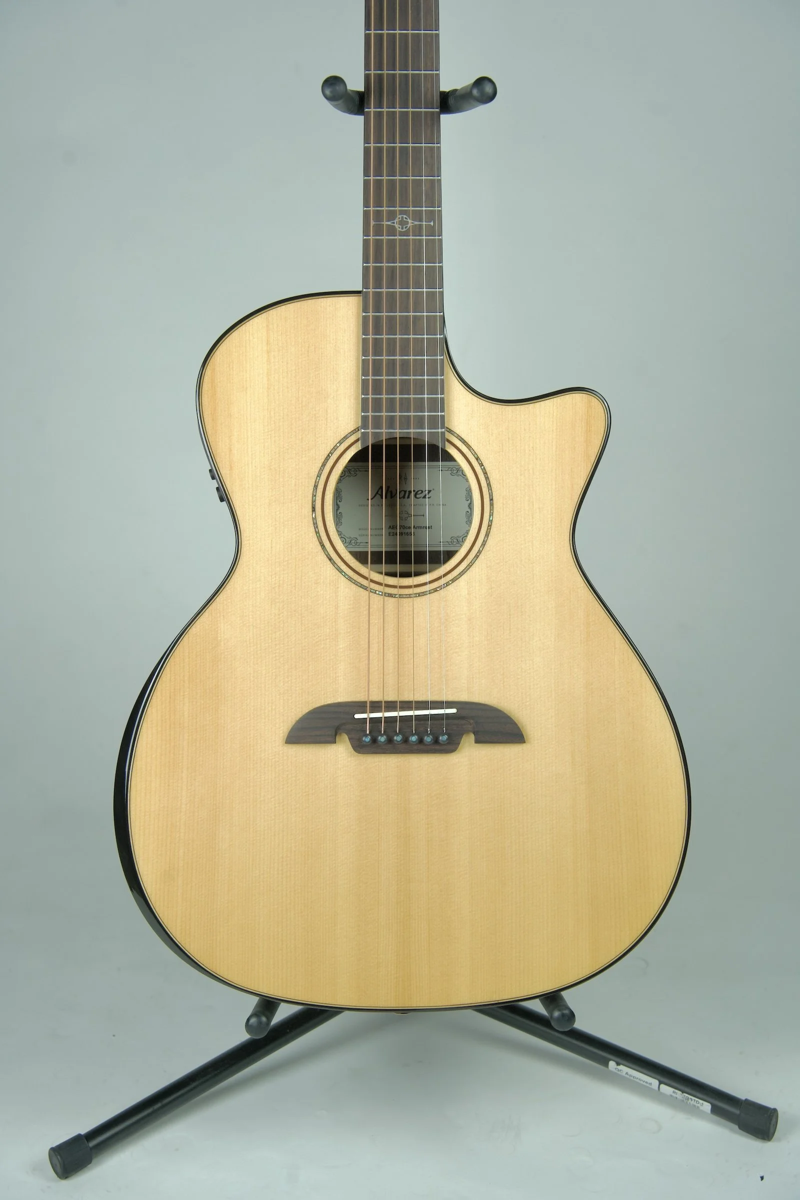 Larrivee OMV-03R Rosewood Acoustic Guitar — David's Guitar Loft